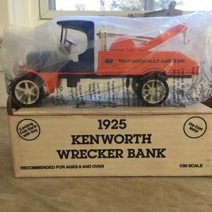 1925 Kenworth Gulf Wrecker Bank